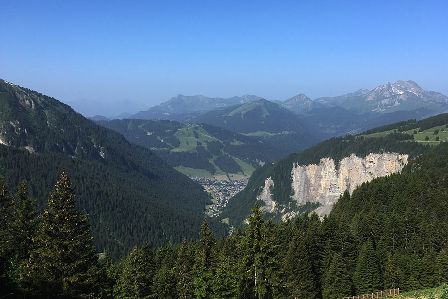 Family-Holiday-in-Morzine